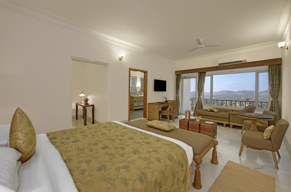 Fateh Safari Suites