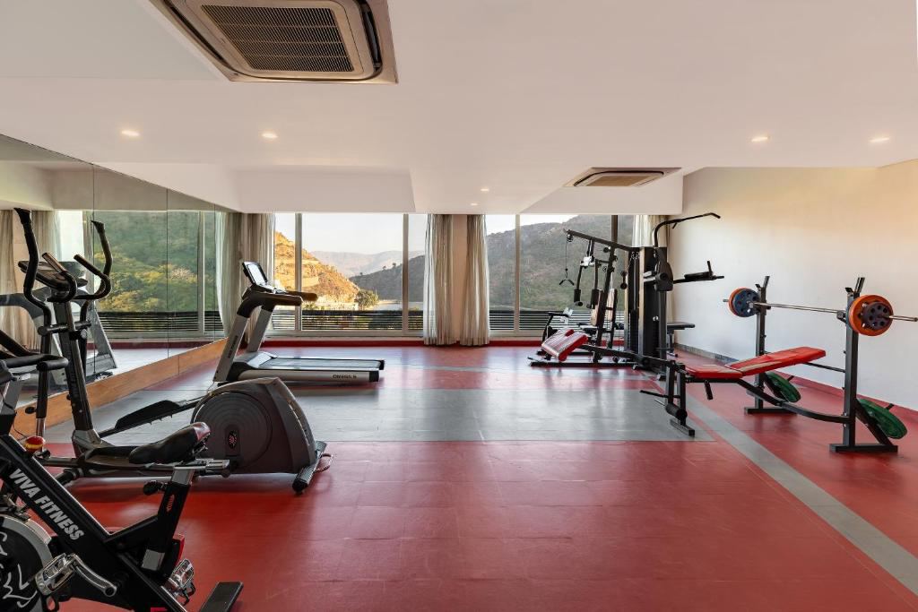 Via Lakhela Lakeview Resort & Spa