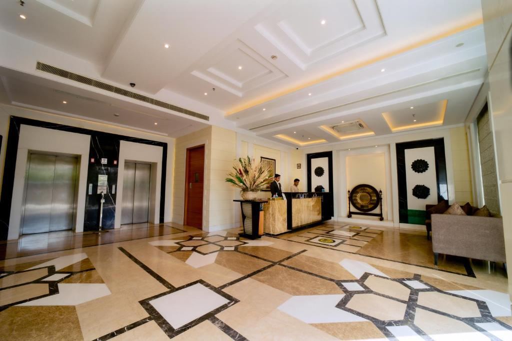 Sarovar Portico Hotel