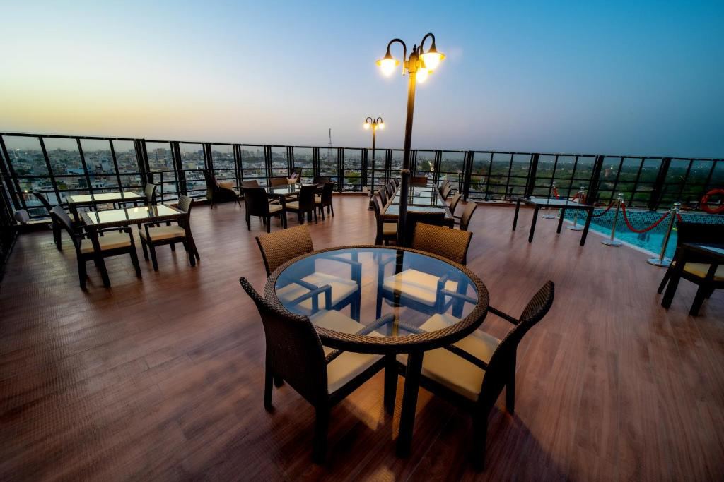 Sarovar Portico Hotel