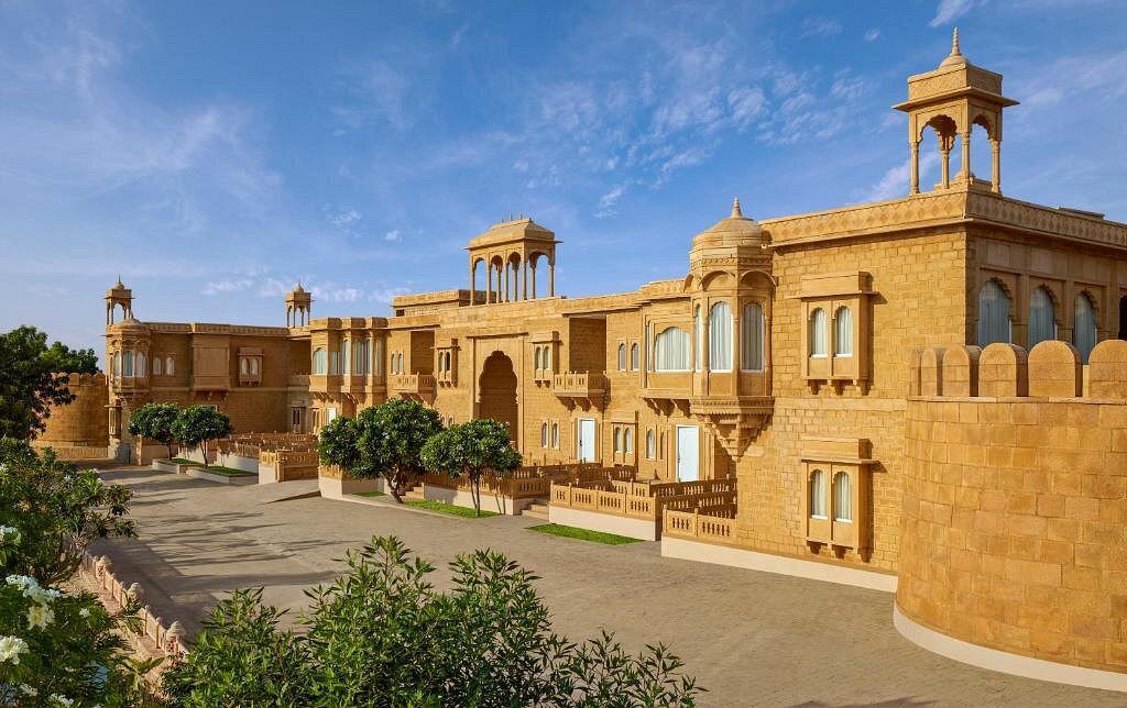 Sairafort Sarovar Portico