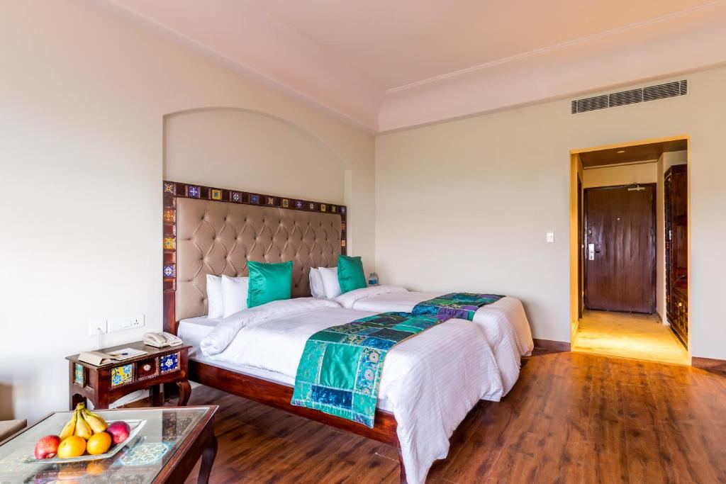 Sairafort Sarovar Portico