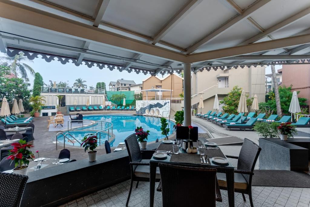 Whispering Palms Beach Resort