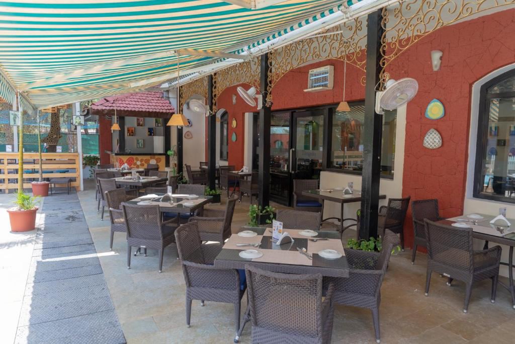 Kyriad Prestige Hotel