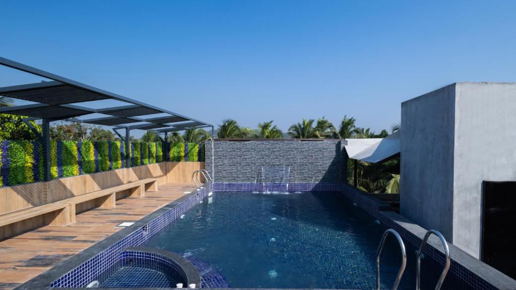 Renest Calangute Hotel