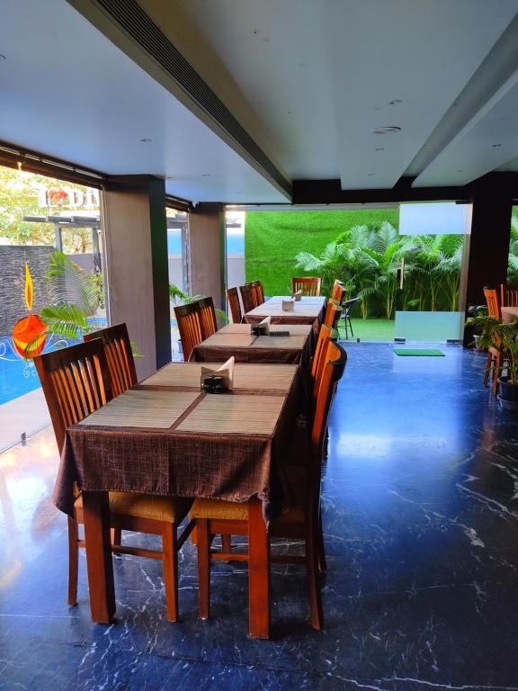 Divan Clarks Inn Hotel
