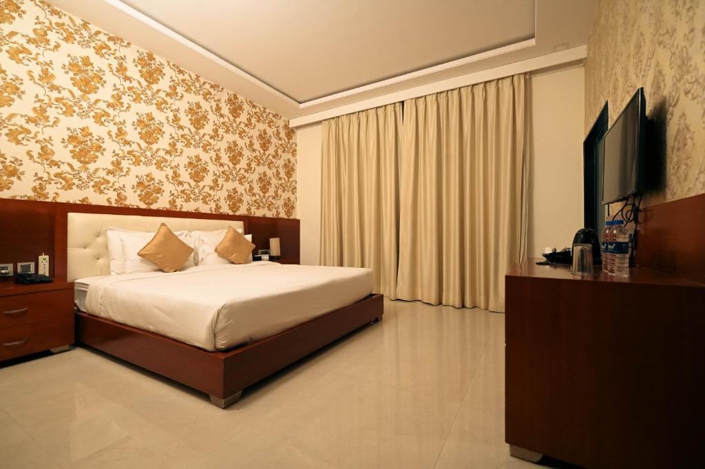 Clarks Safari Resort
