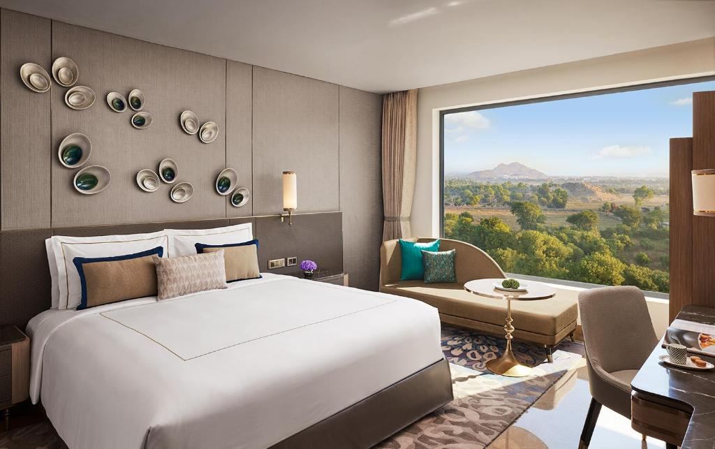 Taj Amer Hotel