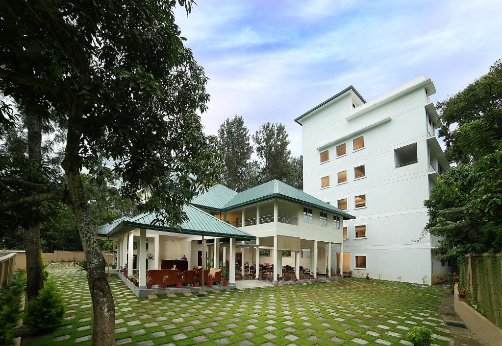 PepperVine Hotel
