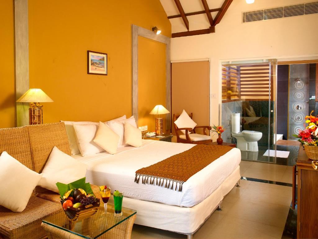 Poovar Island Resort