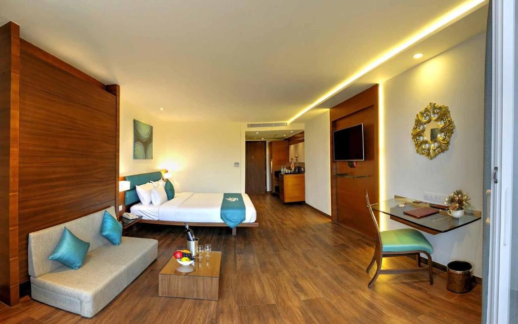 Roopa Elite Hotel