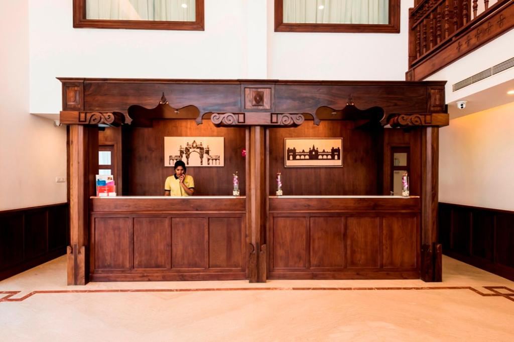Regenta Central Herald Hotel