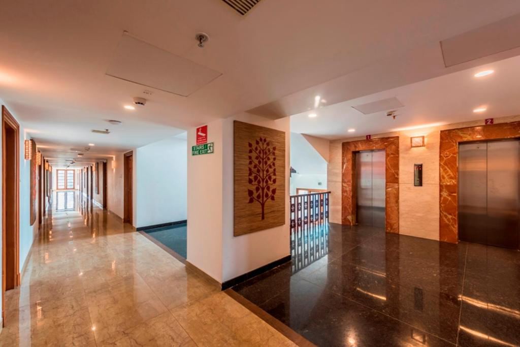 Regenta Central Herald Hotel