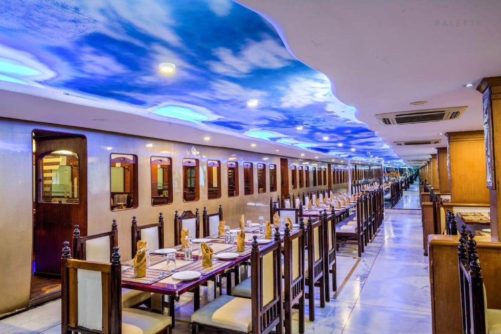 Golden MetroHotel