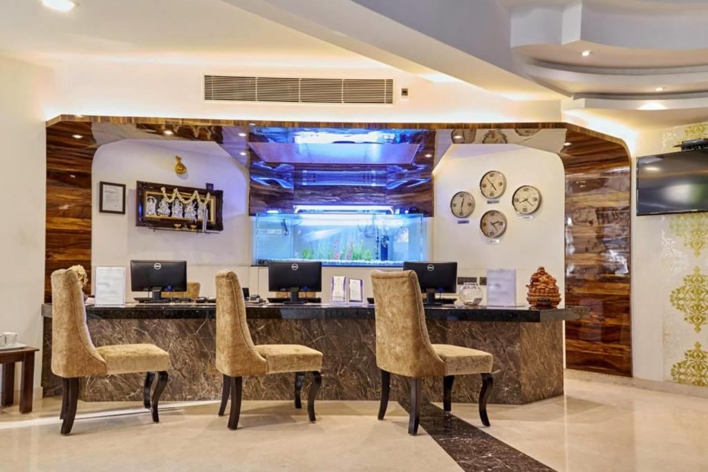 Akshaya Aura Hotel