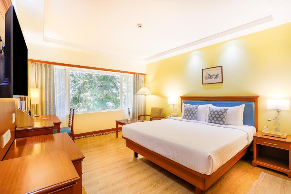 Club Mahindra Golden Landmark Hotel