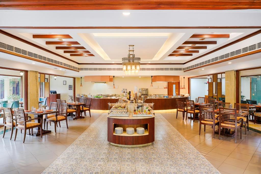 Club Mahindra Golden Landmark Hotel
