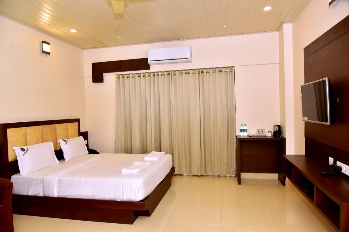 Hotel Coorg Palace Inn