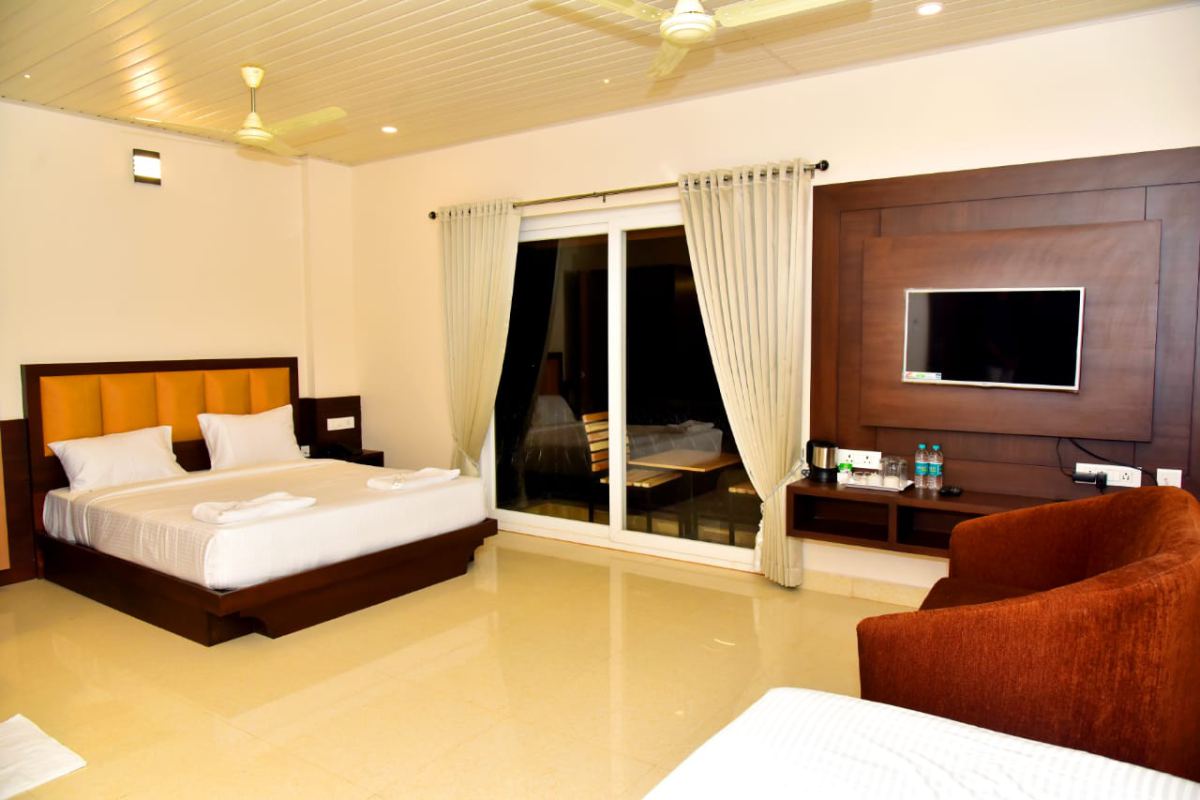 Hotel Coorg Palace Inn