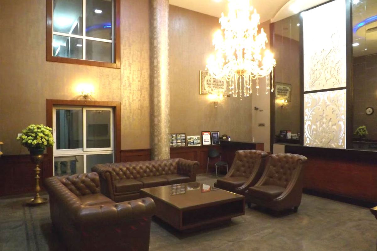 The Majestic Crown Hotel