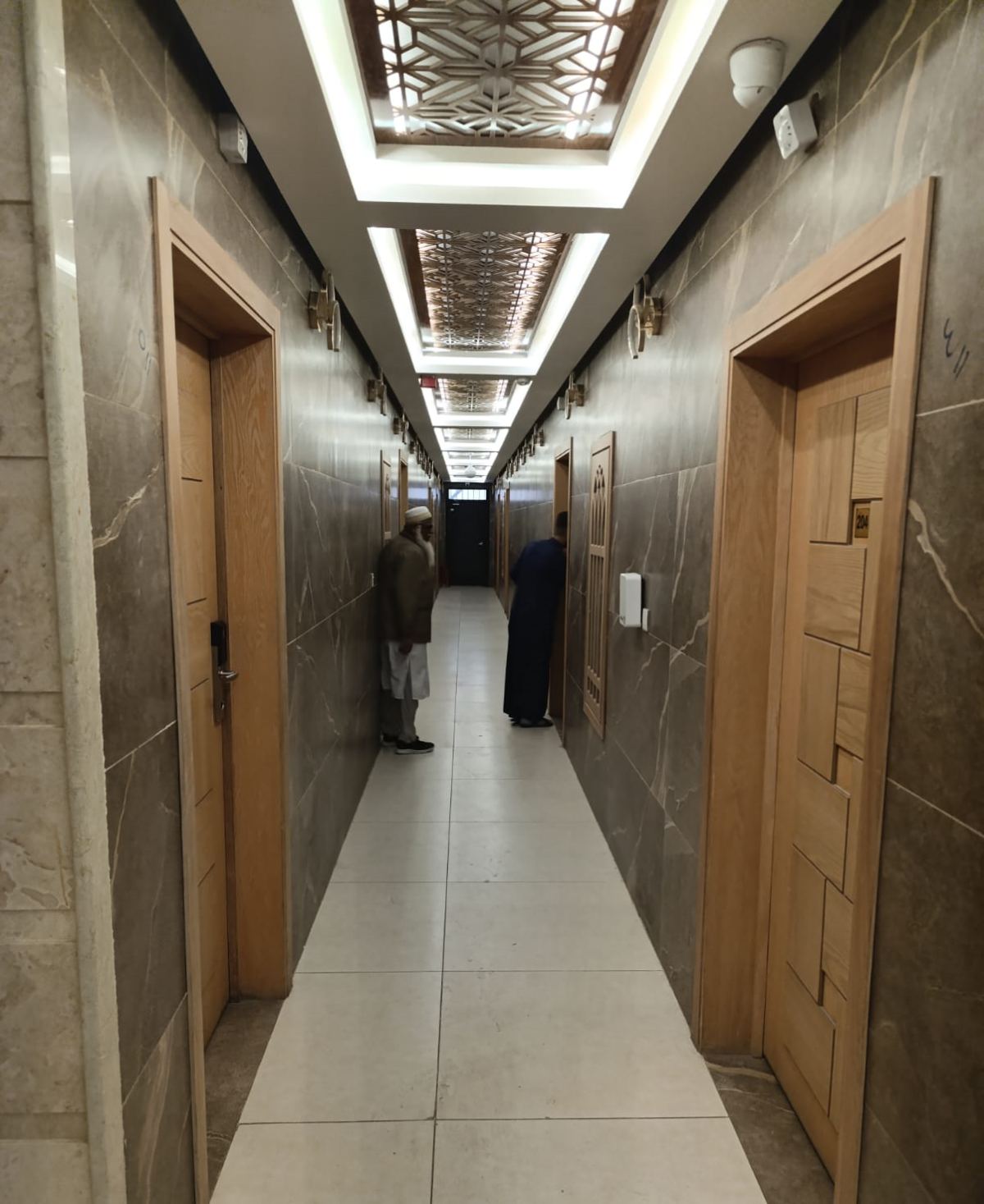Ziafat Al Husain Hotel