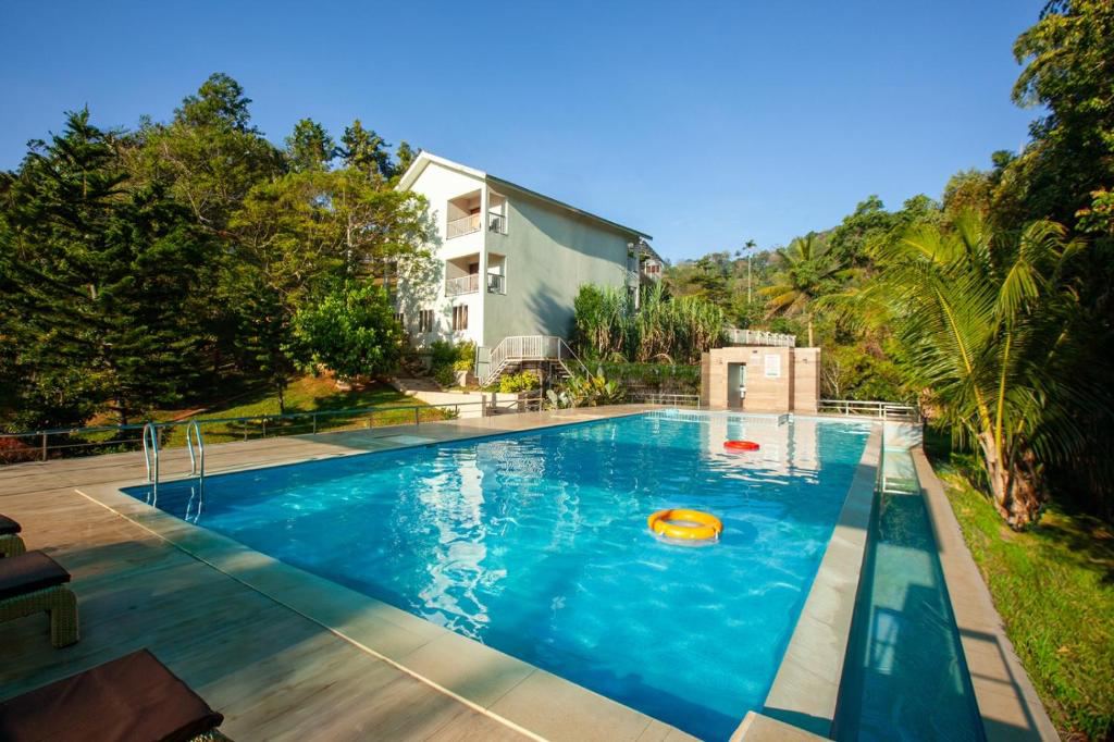 Broad Bean Resort And Spa