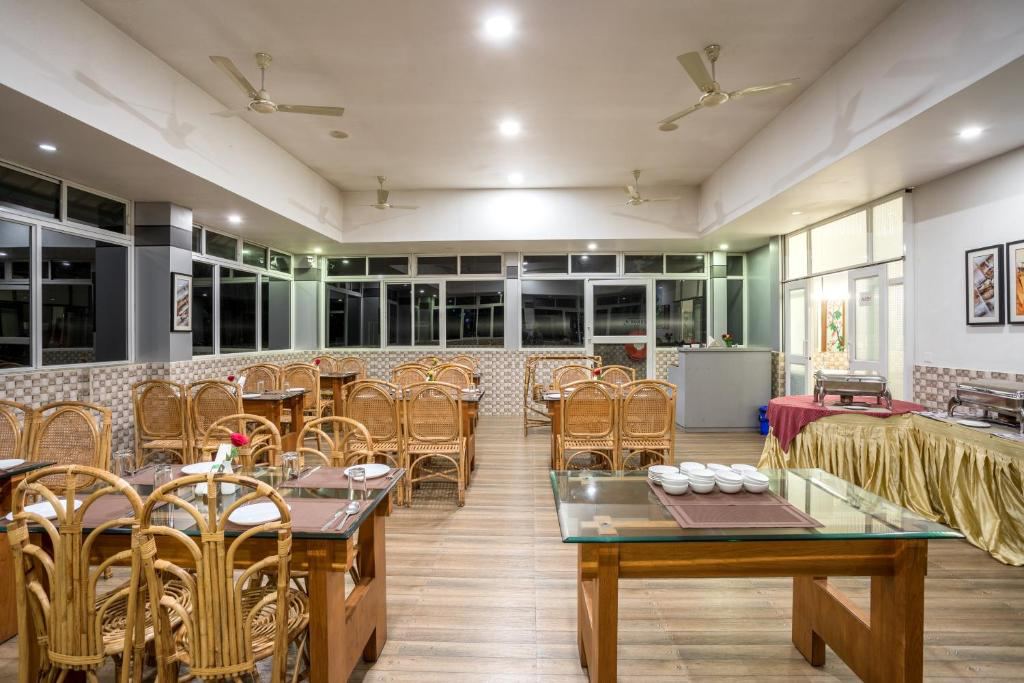 Monsoon Grande Hotel