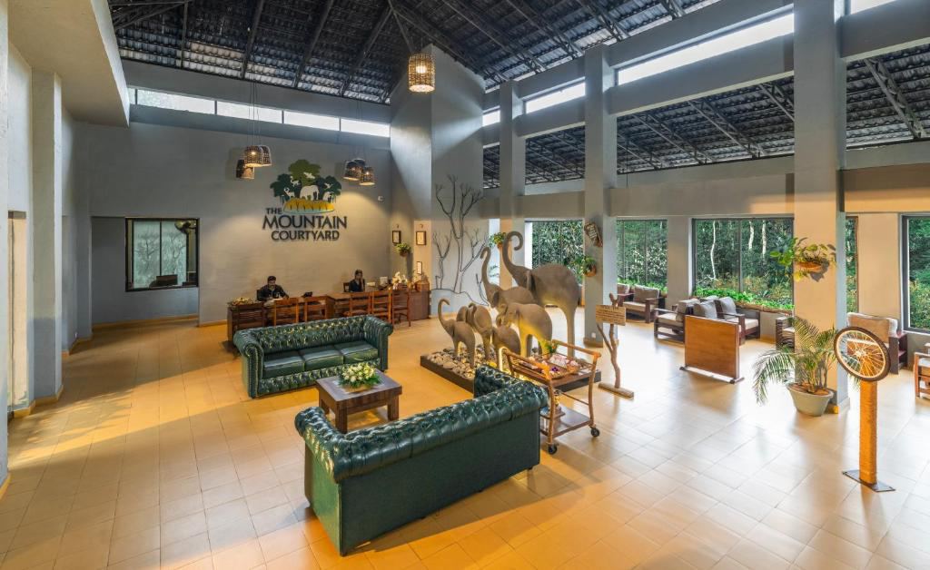 The Mountain Courtyard Resort