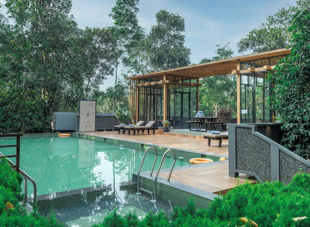 The Mountain Courtyard Resort