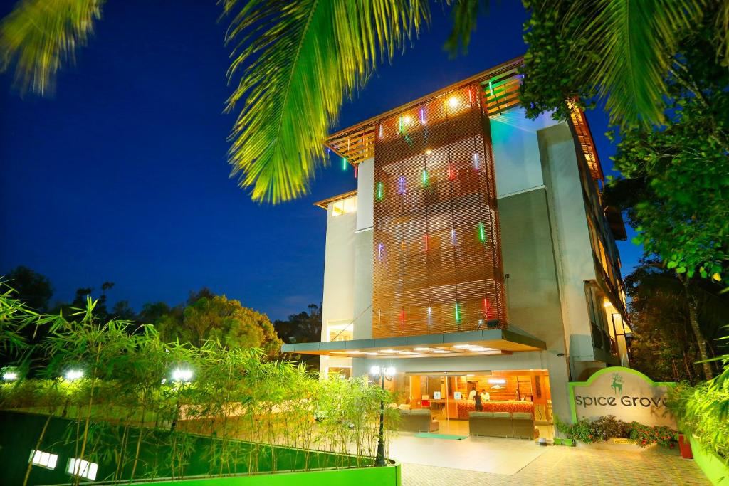 Spice Grove Hotel