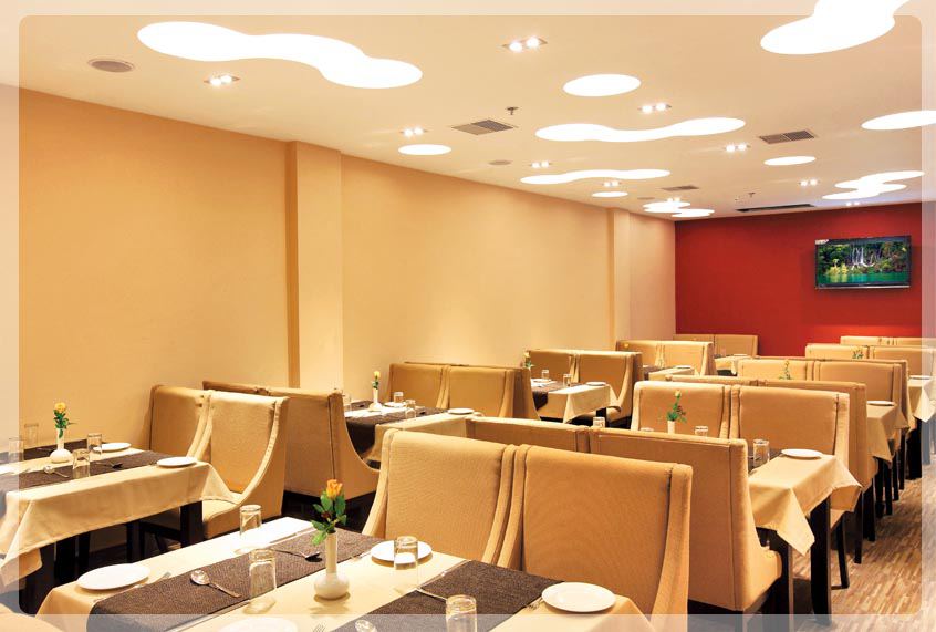 Holiday Vista Hotel