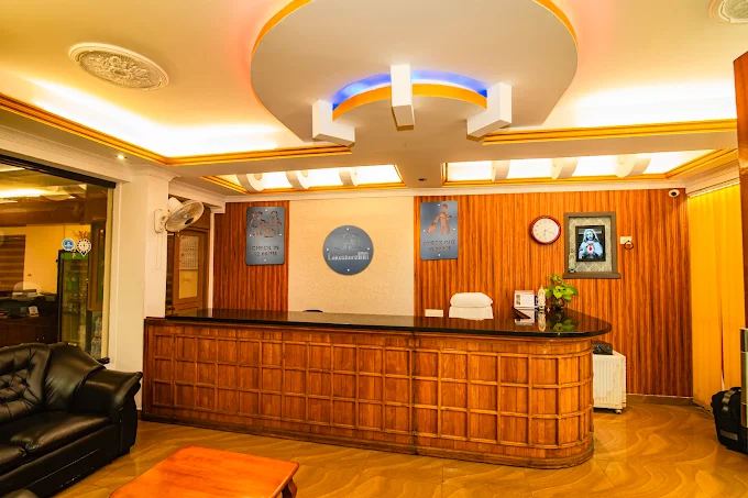 Lakeshore Inn Hotel