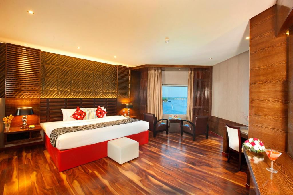 Ramada by Wyndham Hotel