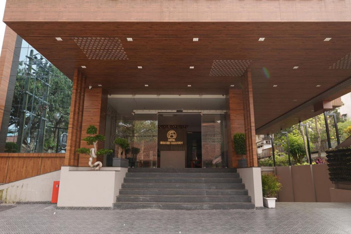 Hotel Grand