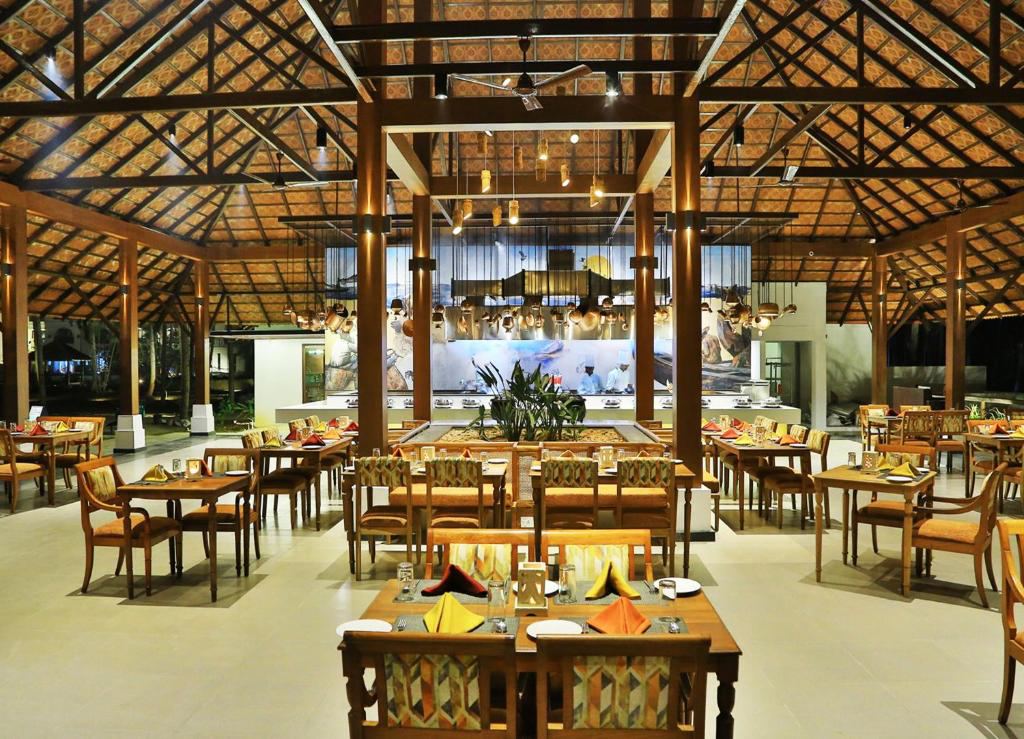 Estuary Sarovar Premiere Poovar Island
