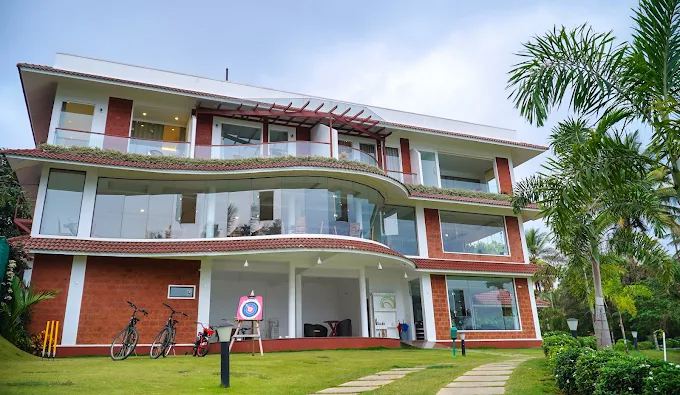 LakeRose Resort