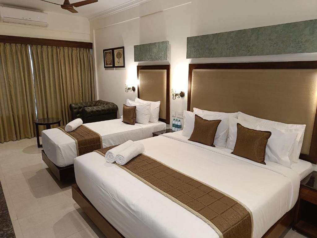 Hotel Comorin Grand
