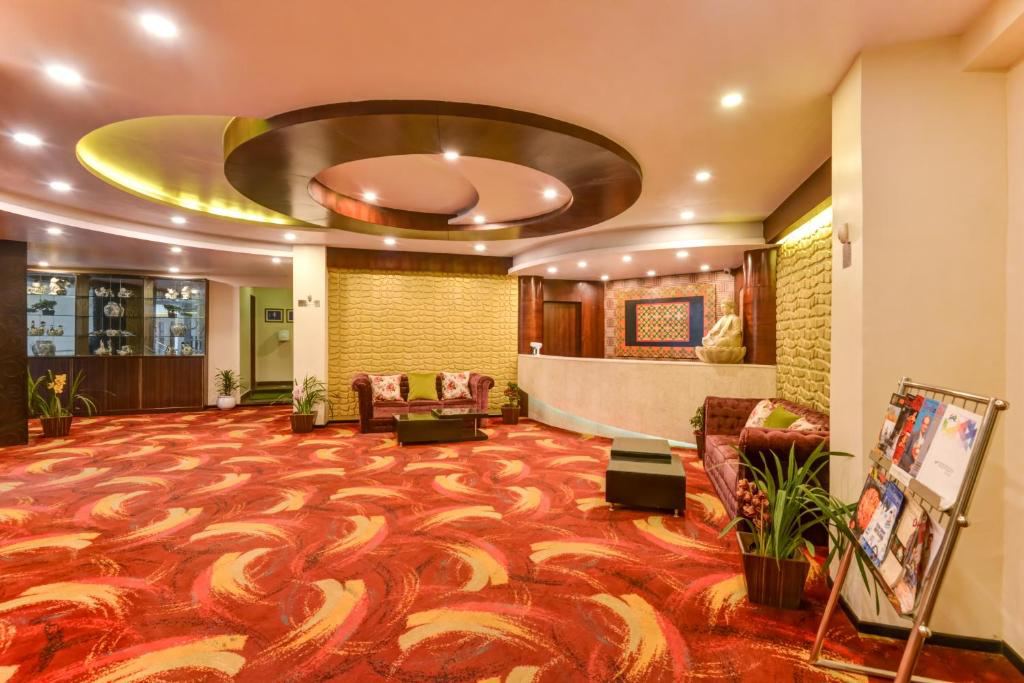 Summit Montana Suites & Spa