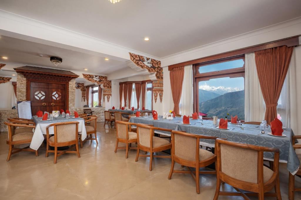 Summit Norbu Ghang - The Signature Collection