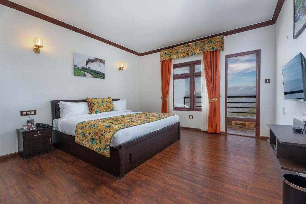 Summit Sherpa Mountain Hotel & Spa
