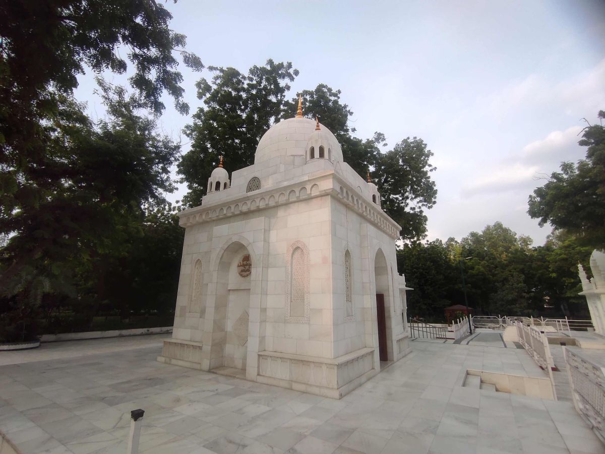 Mazar e Qutbi
