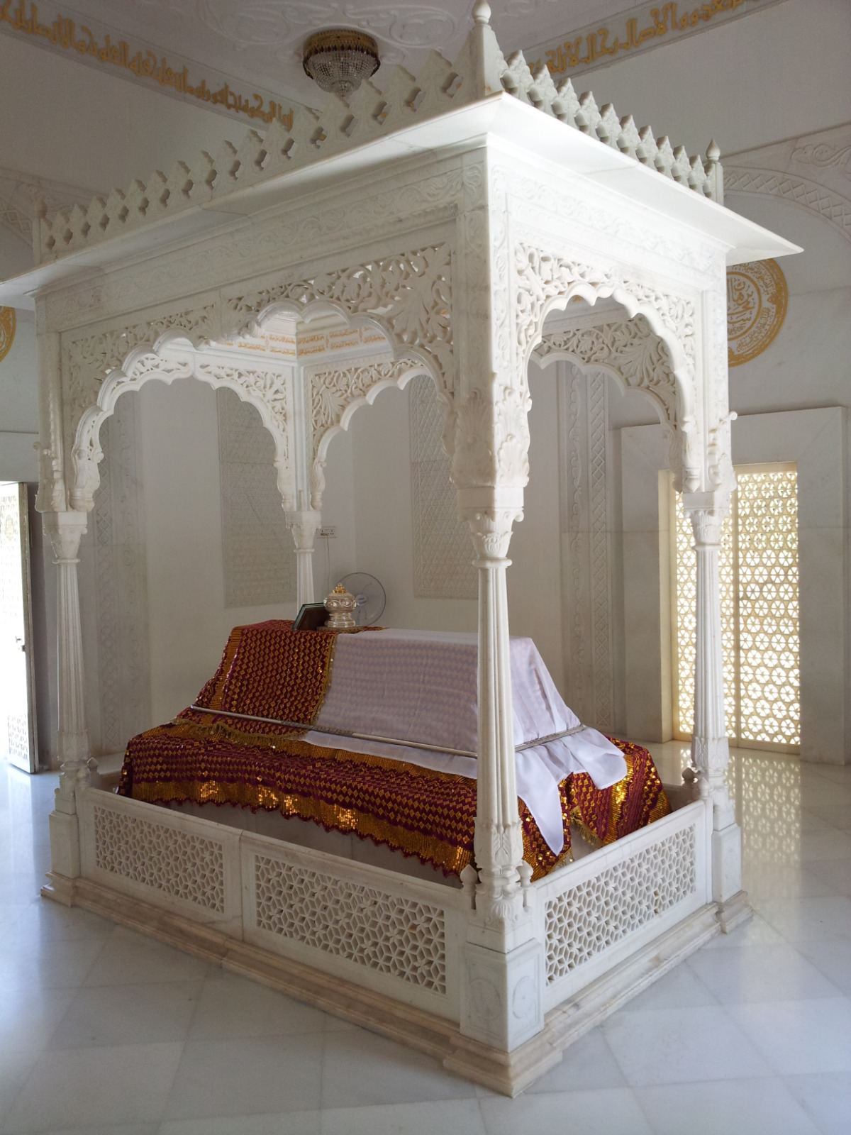 Mazar e Moulai Nooruddin Dongam
