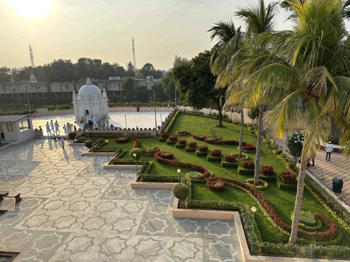 Mazar E Syedi Miyaji bin Taj