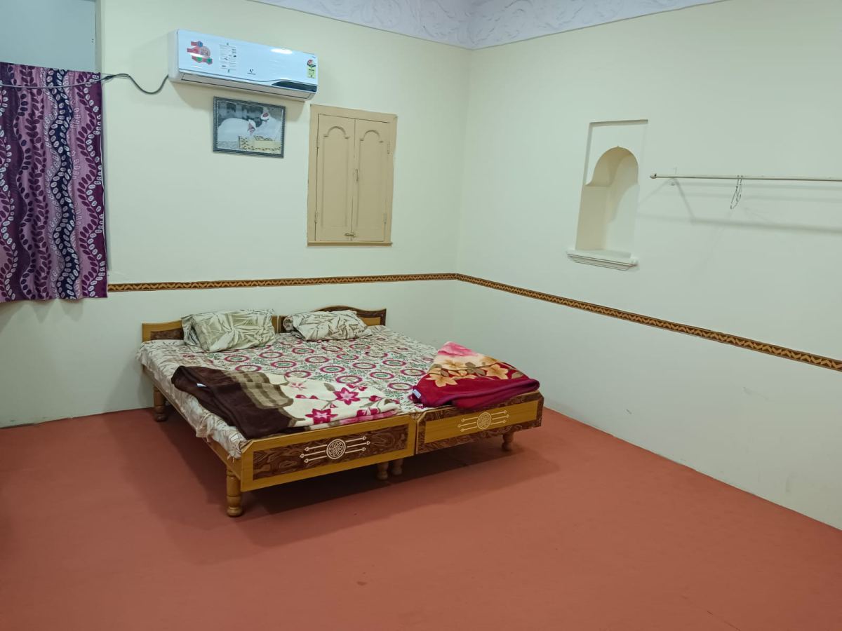 Mazar-E-Sayedi Qazi Khan