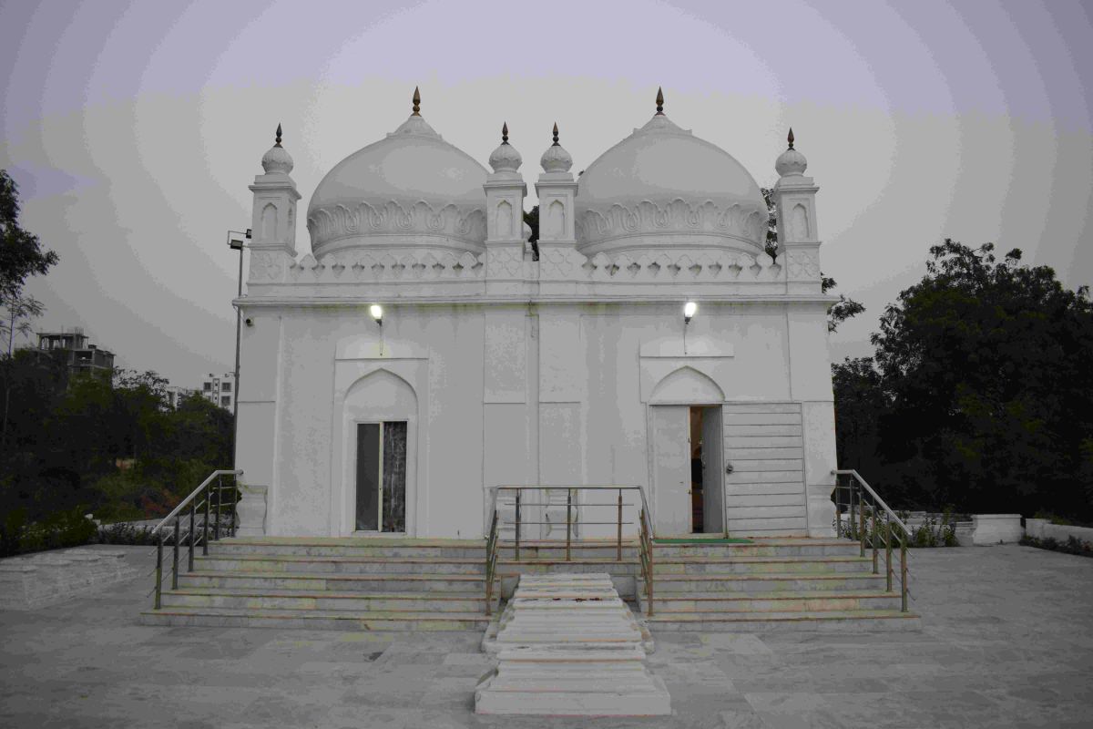 Mazar E Moulai Najam Khan
