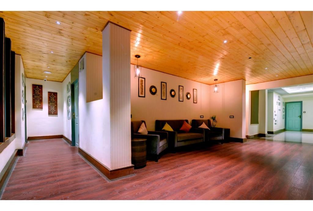 Udaan Woodberry Hotel & Spa