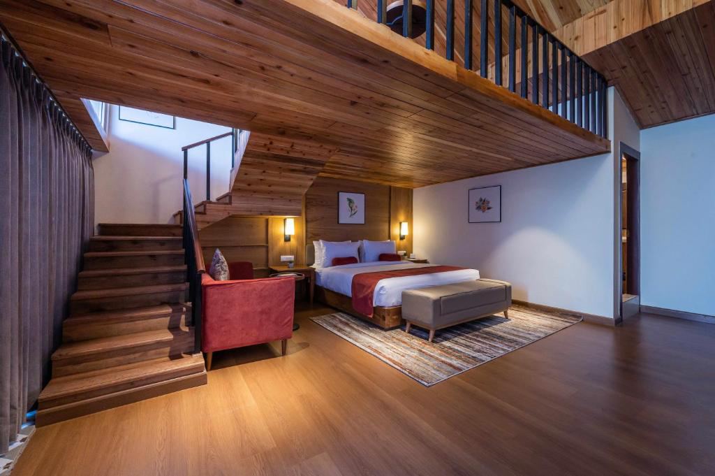 Udaan Hotel Pine Crest