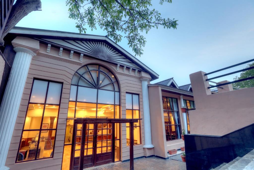 The Chinar Resort & Spa