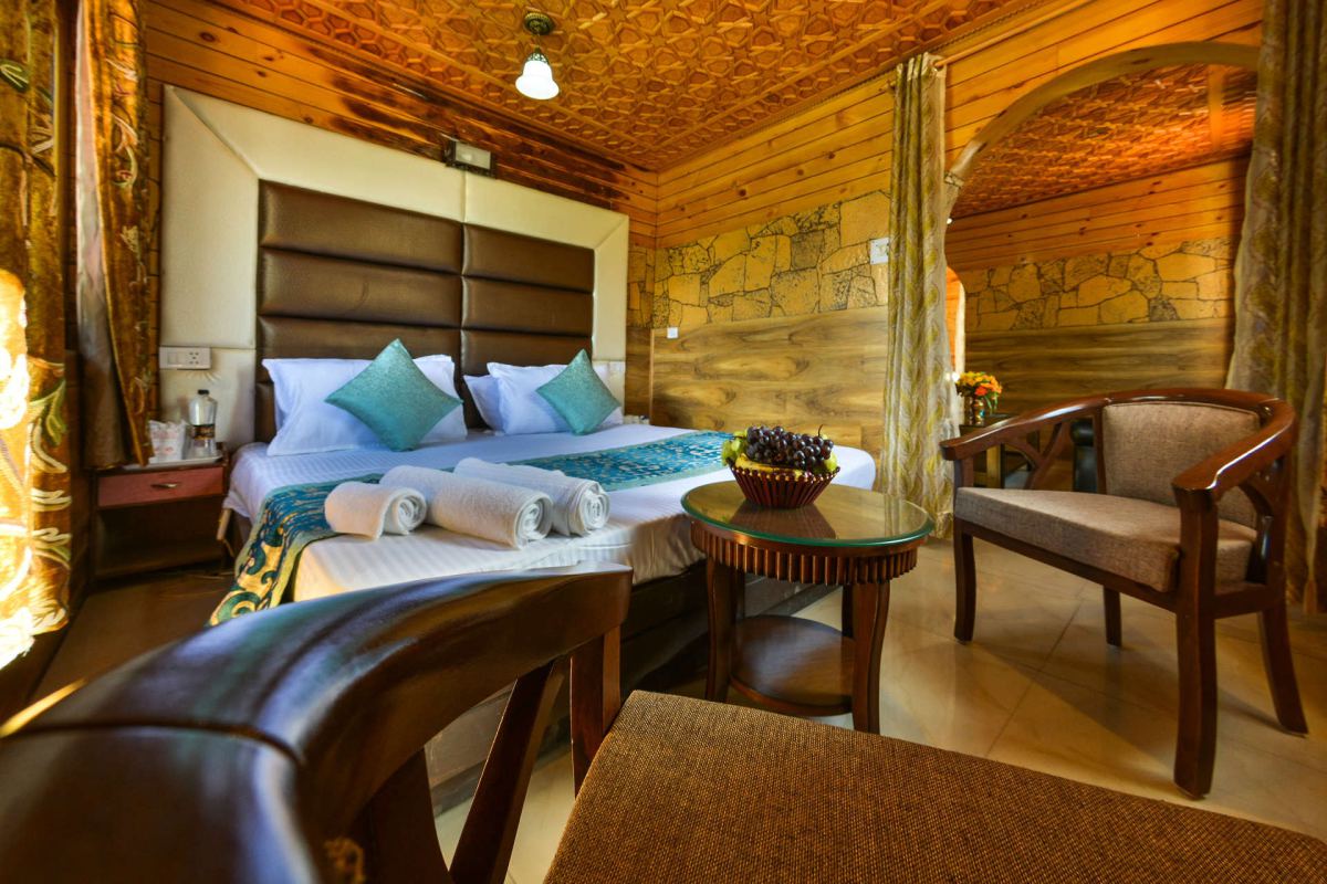 The Paristaan Resorts