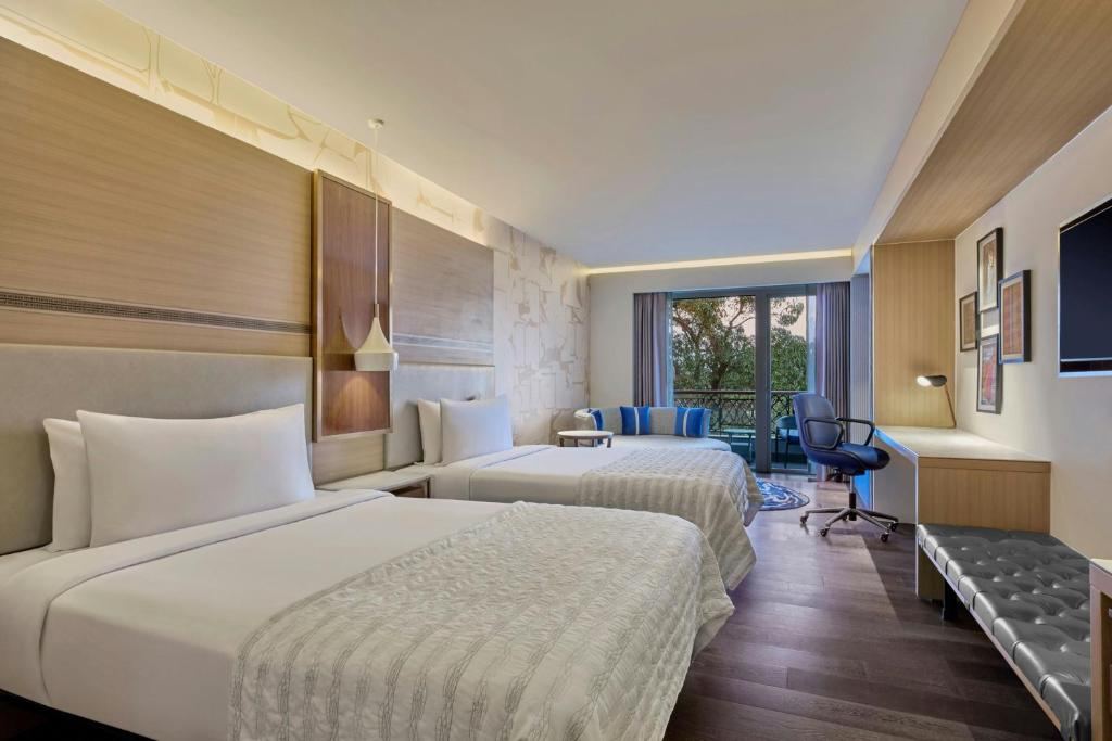Le Méridien Hotel